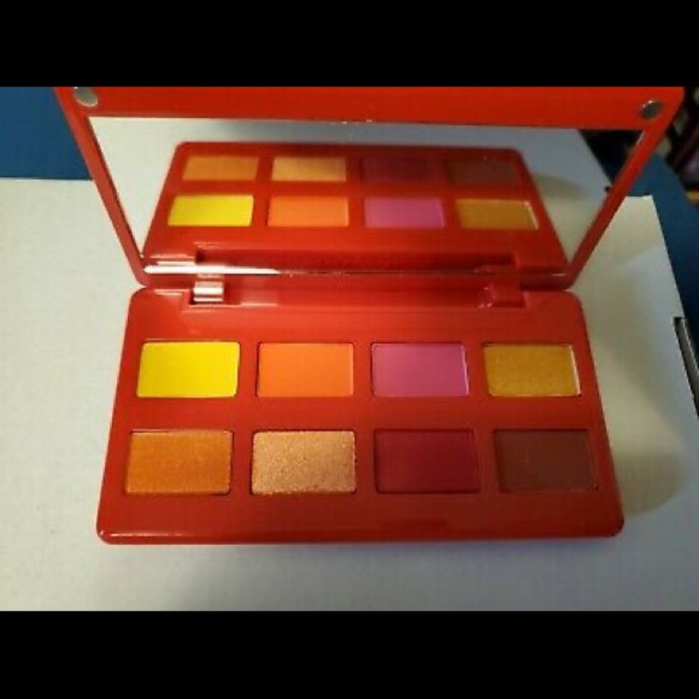 artist couture caliente palette